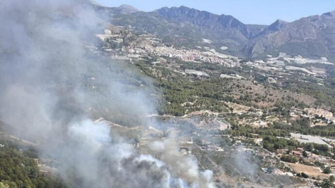 incendio de vegetación Polop