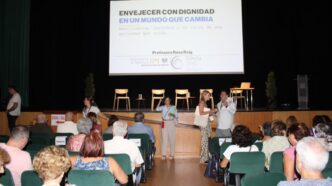 personas mayores en Dénia